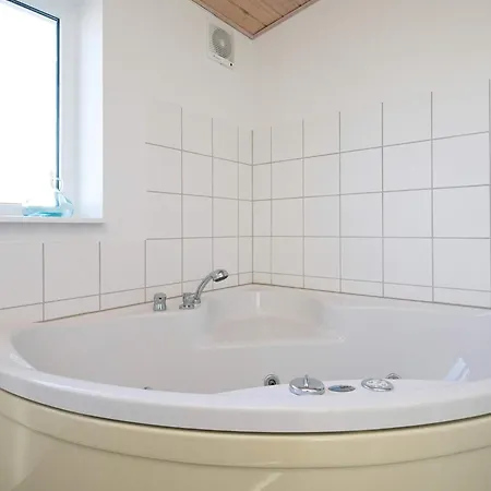 Holiday home 8 Person On A In L Kken